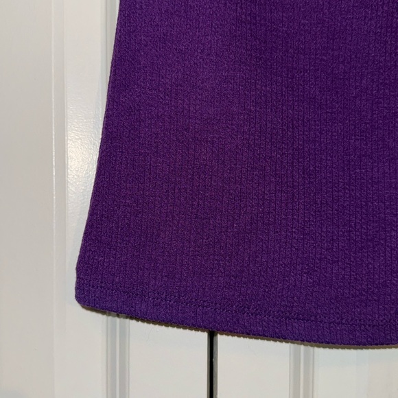 Dark purple tank top - Picture 5 of 5